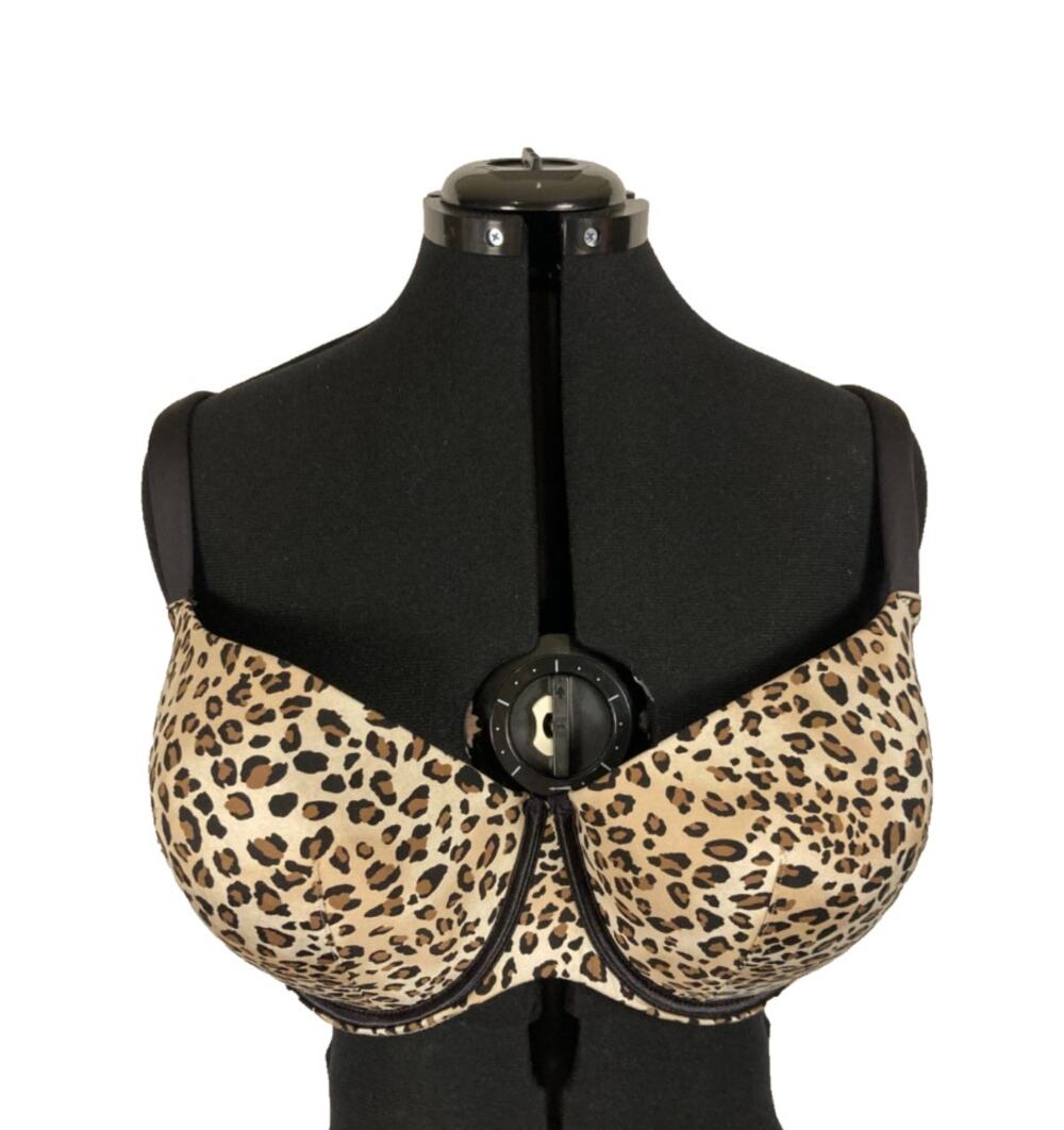 42F Cacique leopard cheetah animal print black piping lining underwire